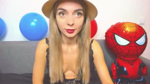 Snapshot of ellen_flow chatting on December 14, 2024, 6:09 pm ellen_flow online show from December 14, 2024, 6:09 pm