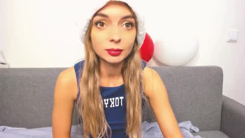 Snapshot of ellen_flow chatting on December 17, 2024, 8:32 pm ellen_flow online show from December 17, 2024, 8:32 pm