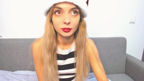 Snapshot of ellen_flow chatting on December 19, 2024, 8:34 pm ellen_flow online show from December 19, 2024, 8:34 pm