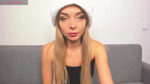 Snapshot of ellen_flow chatting on January 2, 2025, 8:57 pm ellen_flow online show from January 2, 2025, 8:57 pm