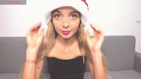 Snapshot of ellen_flow chatting on January 6, 2025, 12:37 am ellen_flow online show from January 6, 2025, 12:37 am