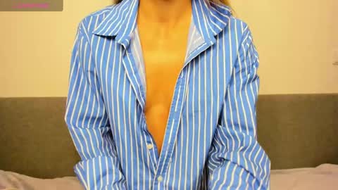 Snapshot of ellen_flow chatting on February 22, 2025, 9:37 pm ellen_flow online show from February 22, 2025, 9:37 pm