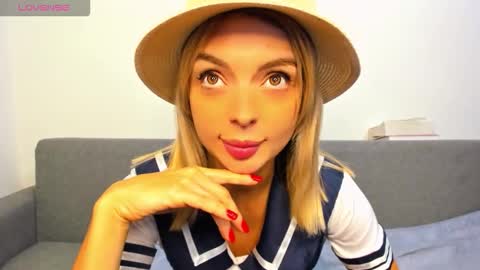 Snapshot of ellen_flow chatting on October 10, 2025, 9:47 pm ellen_flow online show from October 10, 2025, 9:47 pm