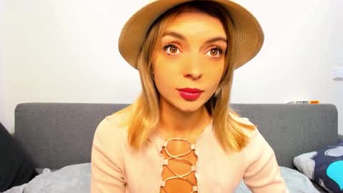 Snapshot of ellen_flow chatting on November 11, 2025, 9:15 pm ellen_flow online show from November 11, 2025, 9:15 pm