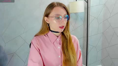 Snapshot of ellen_marshall chatting on October 3, 2025, 1:46 am Ellen online show from October 3, 2025, 1:46 am