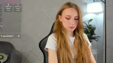 Snapshot of ellen_marshall chatting on October 23, 2025, 1:05 am Ellen online show from October 23, 2025, 1:05 am