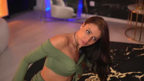 EllenKarter online show from December 13, 2024, 4:11 am