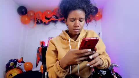  Ellie   online show from October 26, 2025, 2:23 pm