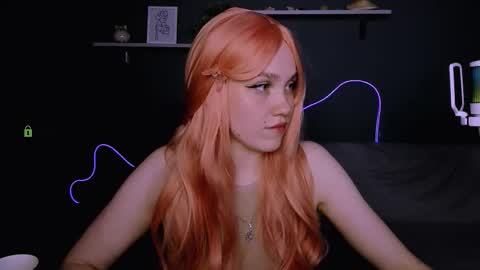 Snapshot of ellie_fire chatting on September 17, 2025, 8:10 pm Ellie online show from September 17, 2025, 8:10 pm