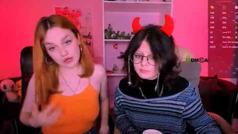 Snapshot of ellie_fire chatting on September 24, 2025, 7:17 pm Ellie online show from September 24, 2025, 7:17 pm