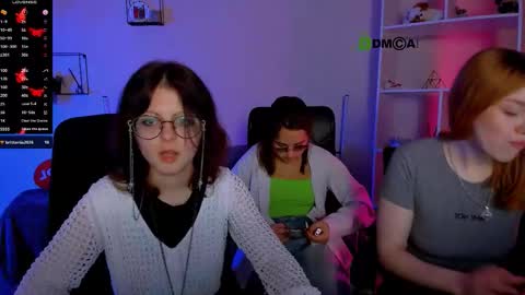 Snapshot of ellie_fire chatting on October 19, 2025, 7:14 pm Ellie online show from October 19, 2025, 7:14 pm
