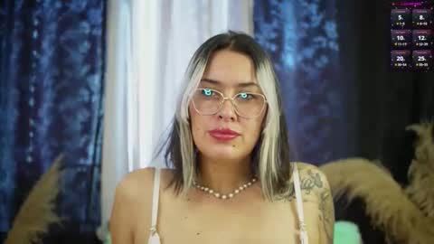 Snapshot of ellie_ramos chatting on October 26, 2025, 12:55 pm Ellie Ramos online show from October 26, 2025, 12:55 pm