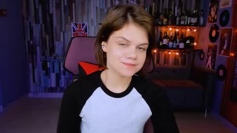 Snapshot of elliemurler chatting on November 11, 2025, 9:09 am elliemurler online show from November 11, 2025, 9:09 am