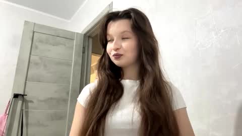 Ellie online show from December 1, 2025, 12:32 pm