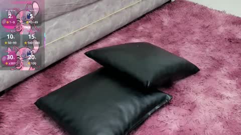 Snapshot of elliot_stone chatting on October 30, 2025, 3:52 am Elliot Stone online show from October 30, 2025, 3:52 am