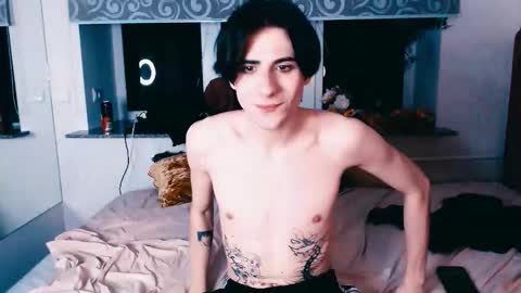 ellis_rin online show from November 13, 2025, 9:58 pm