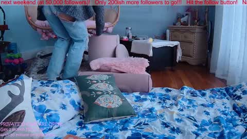 Snapshot of ells_palace chatting on December 26, 2024, 6:01 pm Ella Bella Bo Bella online show from December 26, 2024, 6:01 pm