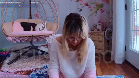 Snapshot of ells_palace chatting on January 12, 2025, 6:27 pm Ella Bella Bo Bella online show from January 12, 2025, 6:27 pm