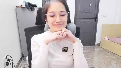 ellsa9x online show from October 20, 2025, 3:40 am