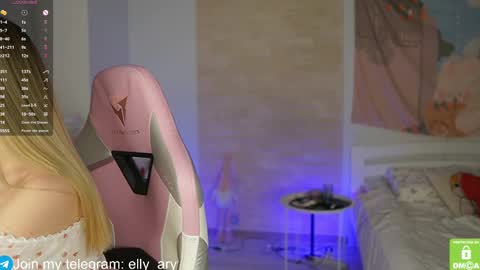 elly_ary online show from March 6, 2025, 6:16 pm