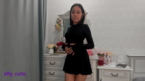 Snapshot of elly_cute_ chatting on December 11, 2024, 6:52 pm Elly Cute  online show from December 11, 2024, 6:52 pm