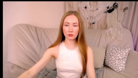 Elly online show from October 29, 2025, 2:58 am