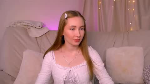 Elly online show from November 14, 2025, 3:16 am