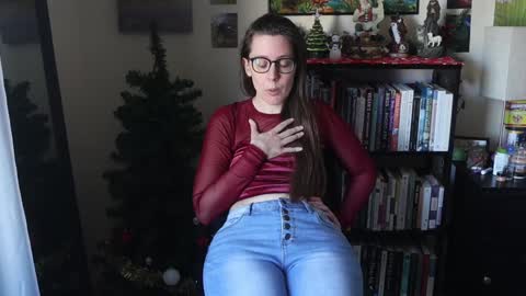 Snapshot of ellynaomi chatting on January 4, 2025, 7:23 pm Elly Naomi online show from January 4, 2025, 7:23 pm