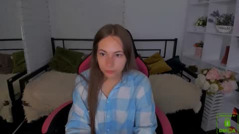 Snapshot of elma_lily chatting on September 18, 2025, 6:04 am elma_lily online show from September 18, 2025, 6:04 am