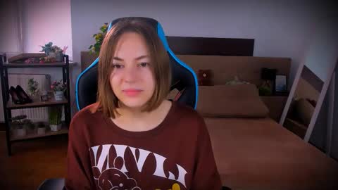 Snapshot of elma_lily chatting on November 15, 2025, 7:27 am elma_lily online show from November 15, 2025, 7:27 am