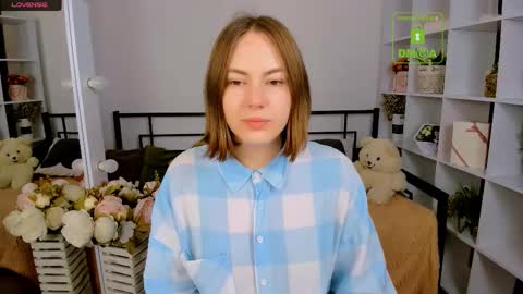 Snapshot of elma_lily chatting on December 3, 2025, 7:27 am elma_lily online show from December 3, 2025, 7:27 am