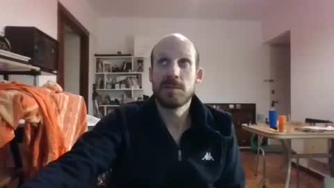 Snapshot of elmatirestrepo chatting on December 3, 2024, 3:52 am Mati Restrepo online show from December 3, 2024, 3:52 am