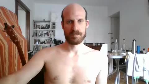 Snapshot of elmatirestrepo chatting on December 15, 2024, 6:37 pm Mati Restrepo online show from December 15, 2024, 6:37 pm