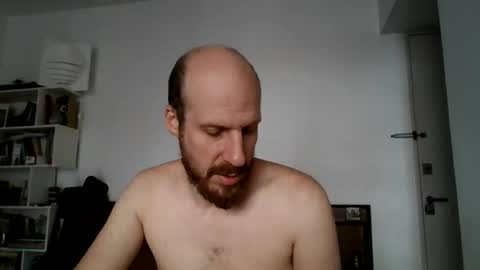 Snapshot of elmatirestrepo chatting on January 17, 2025, 12:42 pm Mati Restrepo online show from January 17, 2025, 12:42 pm