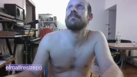 Snapshot of elmatirestrepo chatting on November 2, 2025, 11:40 pm Mati Restrepo online show from November 2, 2025, 11:40 pm