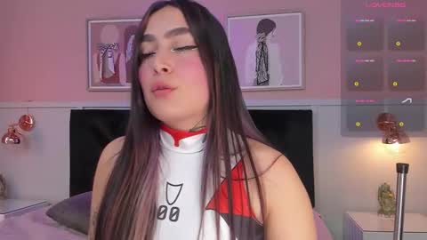 Elodie  online show from November 6, 2025, 1:45 pm