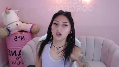 Elody  online show from February 11, 2025, 6:30 am