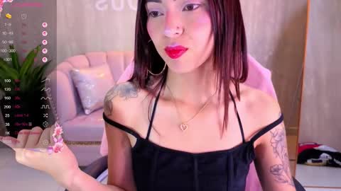 Elody  online show from November 27, 2025, 3:19 am