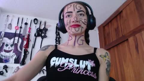 Snapshot of eloise_brown_ chatting on January 7, 2025, 10:19 pm Chelsea Please help me to reach 100 thumbs up online show from January 7, 2025, 10:19 pm