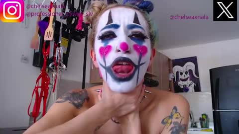 Snapshot of eloise_brown_ chatting on September 25, 2025, 6:22 pm Chelsea Please help me to reach 100 thumbs up online show from September 25, 2025, 6:22 pm