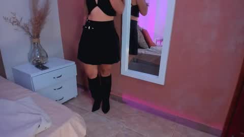 EloiseQuinn online show from February 18, 2025, 12:28 pm