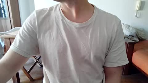 Snapshot of elriclust chatting on December 16, 2025, 12:54 pm elriclust online show from December 16, 2025, 12:54 pm