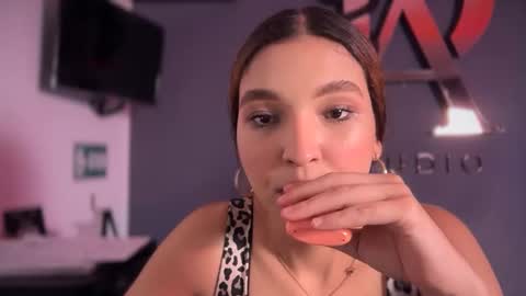  ELSA  online show from September 24, 2025, 9:07 pm