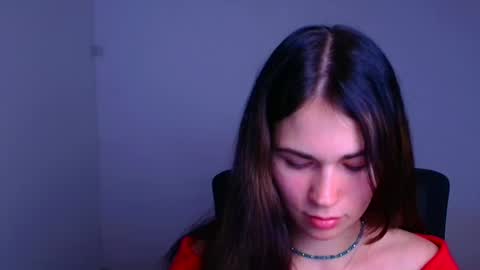 Snapshot of elsa_mur chatting on December 12, 2024, 7:59 pm Elsa online show from December 12, 2024, 7:59 pm