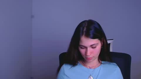 Snapshot of elsa_mur chatting on January 2, 2025, 7:51 pm Elsa online show from January 2, 2025, 7:51 pm