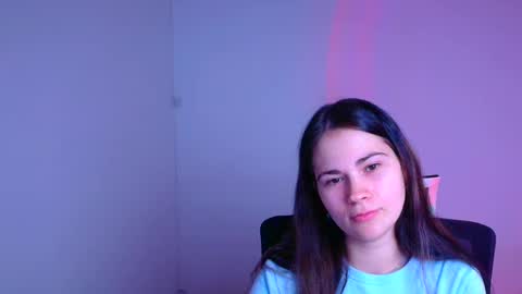 Snapshot of elsa_mur chatting on February 4, 2025, 7:33 pm Elsa online show from February 4, 2025, 7:33 pm