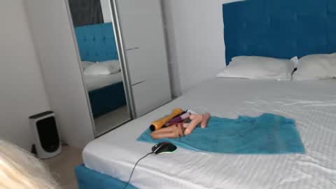 elssa_rush online show from March 7, 2025, 5:17 pm