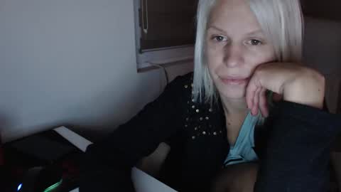 elssa_rush online show from September 25, 2025, 2:04 am