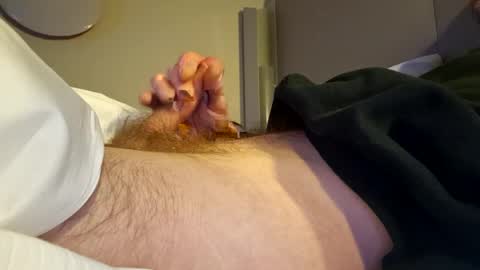 Snapshot of eltonyoo chatting on January 3, 2025, 8:32 pm eltonyoo online show from January 3, 2025, 8:32 pm