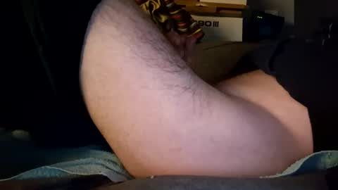 Snapshot of eltonyoo chatting on February 11, 2025, 2:14 am eltonyoo online show from February 11, 2025, 2:14 am